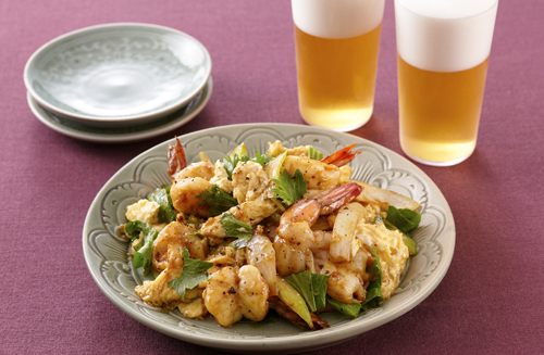 タイ風海老と卵のカレー炒め レシピ一覧 サッポロビール